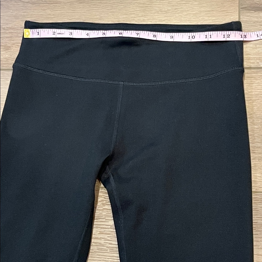 Fabletics Calf Length Cropped Athletic Workout Pants  Solid Black - Picture 4 of 9
